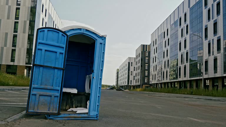 Best Deluxe Portable Toilet Rental  in Csar Chvez, TX